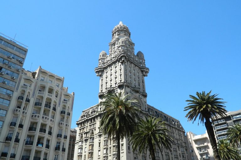 Mercado Inmobiliario Uruguayo 2024-2025: Un Horizonte de Oportunidades y Crecimiento Sostenido